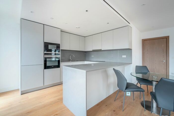 2 Bedroom Flat To Rent In Vaughan Way, London, E1W