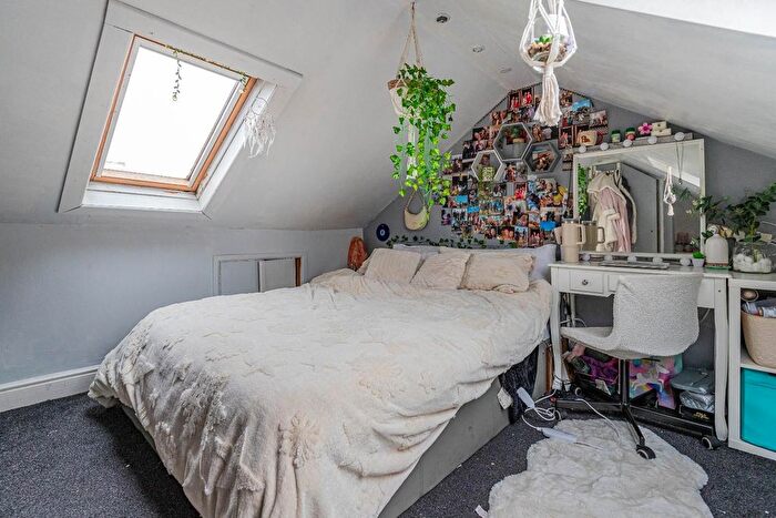 3 Bedroom End Of Terrace House For Sale In Charlotte Street, Penarth, CF64