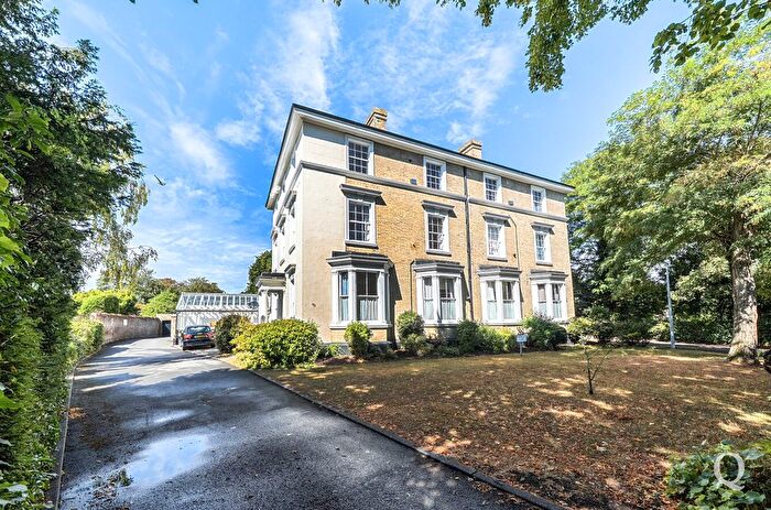 1 Bedroom Flat For Sale In Whitehall Court, Sittingbourne, Kent, ME10