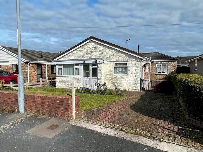 4 Bedroom Detached Bungalow To Rent In Nightingale Close, Caldicot, Mon., NP26