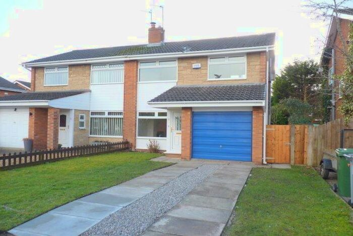 3 Bedroom Semi-Detached House To Rent In Fulbrook Close, Wirral, CH63