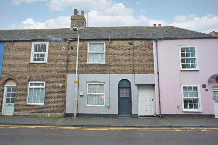 2 Bedroom Terraced House To Rent In Golf Road, Deal, CT14