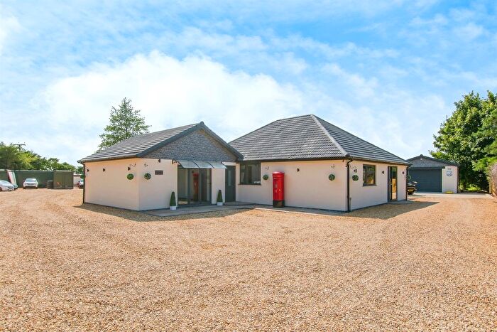 4 Bedroom Detached Bungalow For Sale In Drainside South, Kirton, Boston, PE20