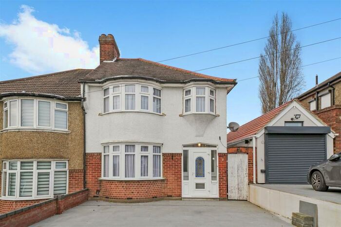 3 Bedroom Semi-Detached House To Rent In Basing Hill, Wembley, HA9