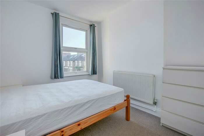 1 Bedroom Flat To Rent In White Hart Lane, Barnes, SW13