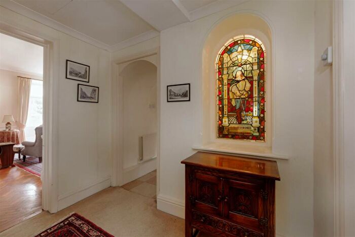 5 Bedroom Semi-Detached House For Sale In Clarendon Square, Leamington Spa, CV32