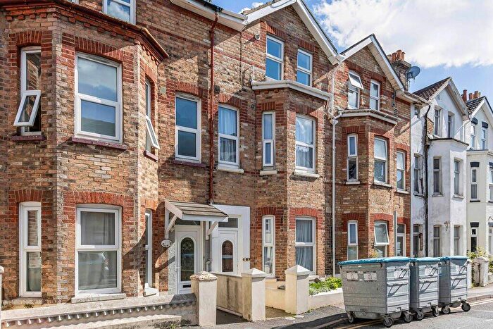 1 Bedroom Flat For Sale In St Michaels Road, West Cliff, BH2