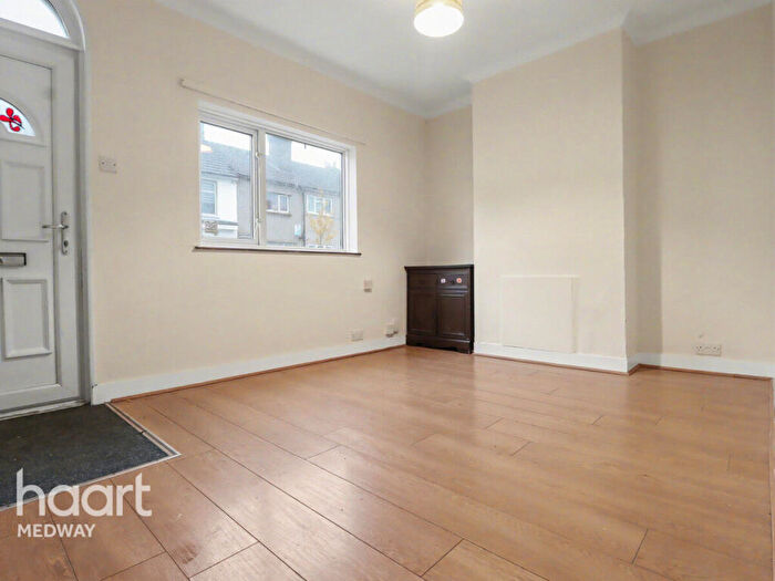 2 Bedroom Terraced House To Rent In Luton Road, Chatham, ME4