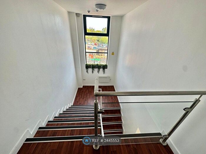 2 Bedroom Flat To Rent In Alpha Lofts, Huddersfield, HD1