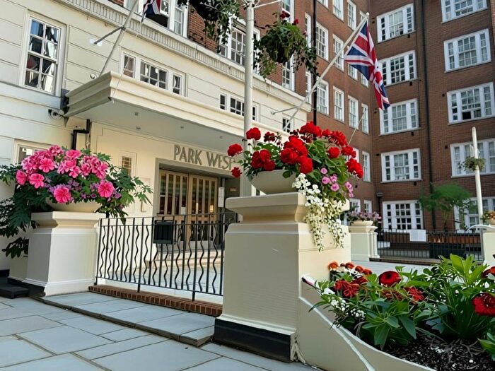 1 Bedroom Flat For Sale In Edgware Road, London, W2