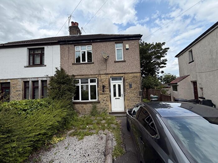 2 Bedroom Semi Detached House To Rent In Hollybank Gardens, Bradford, BD7