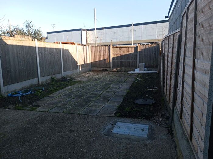 3 Bedroom Terraced House To Rent In Ley Street, Ilford, IG1