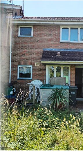 1 Bedroom End Terrace House For Sale In Beaulieu Cl, Hounslow, TW4