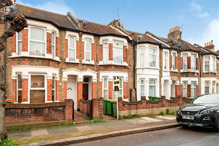 2 Bedroom Apartment For Sale In Little Ilford Lane, Manor Park, London, E12