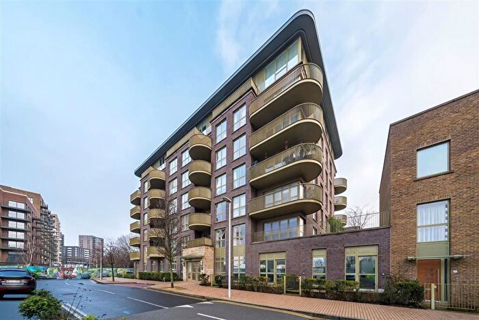 3 Bedroom Flat To Rent In Ottley Drive, Kidbrooke, SE3