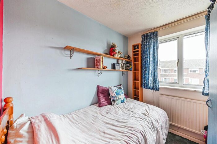 3 Bedroom End Of Terrace House For Sale In Pine Croft, Ashbourne, DE6