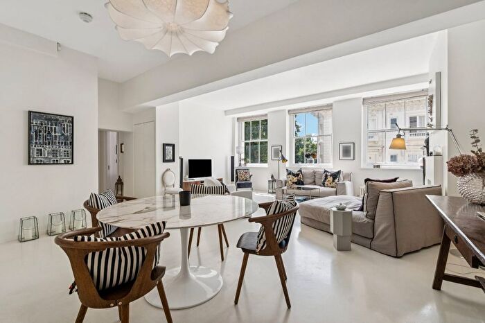 3 Bedroom Flat For Sale In Cleveland Square, Bayswater, W2