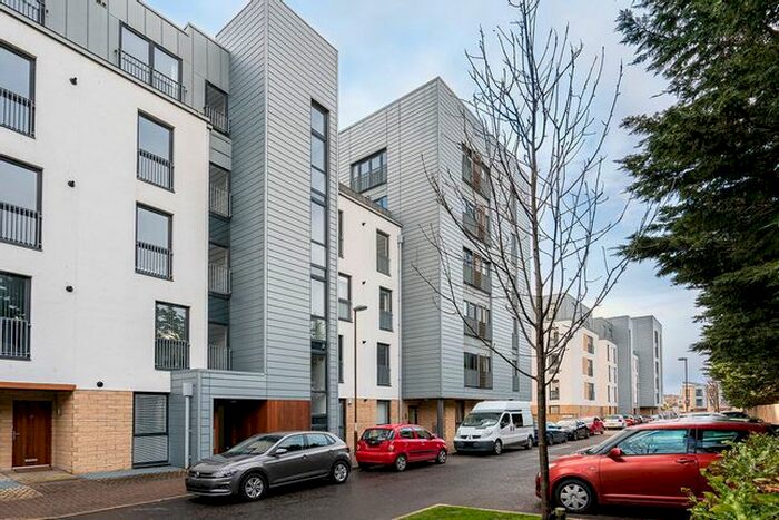 2 Bedroom Flat To Rent In Kimmerghame Place, Crewe Toll, Edinburgh, EH4