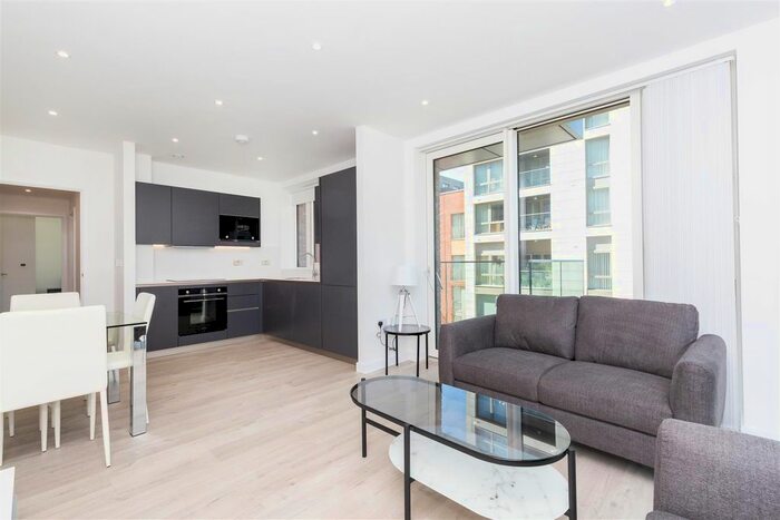 2 Bedroom Flat To Rent In Hartingtons Court, Coster Avenue, Hackney, N4