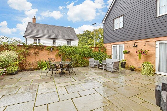 4 Bedroom Detached House For Sale In Millennium Way, Heathfield, East Sussex, TN21