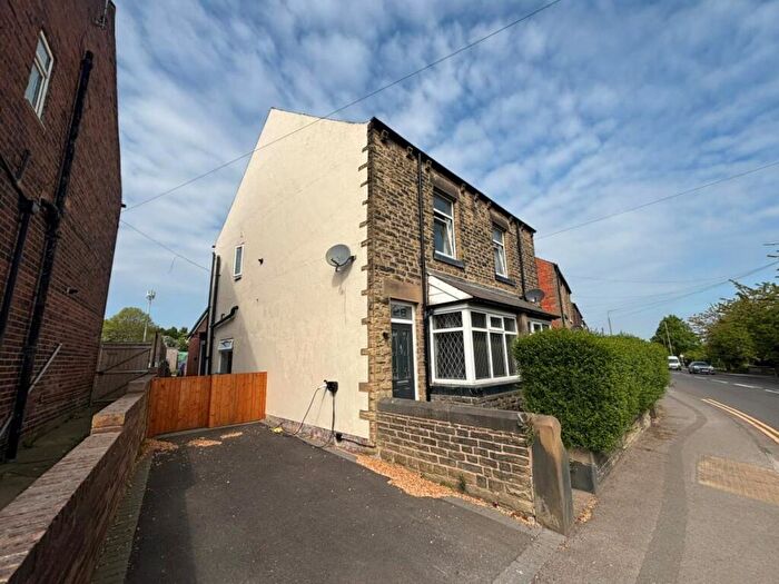 3 Bedroom Semi-Detached House To Rent In Sheffield Road, Barnsley, S70