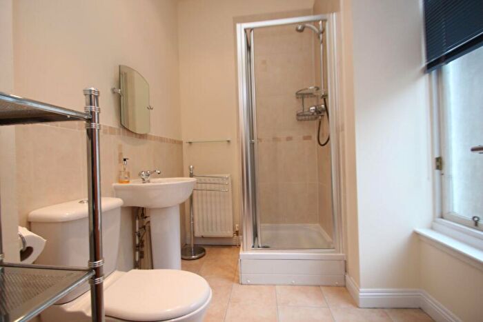 2 Bedroom Flat For Sale In /, Ingram Street, Glasgow, Lanarkshire, G1