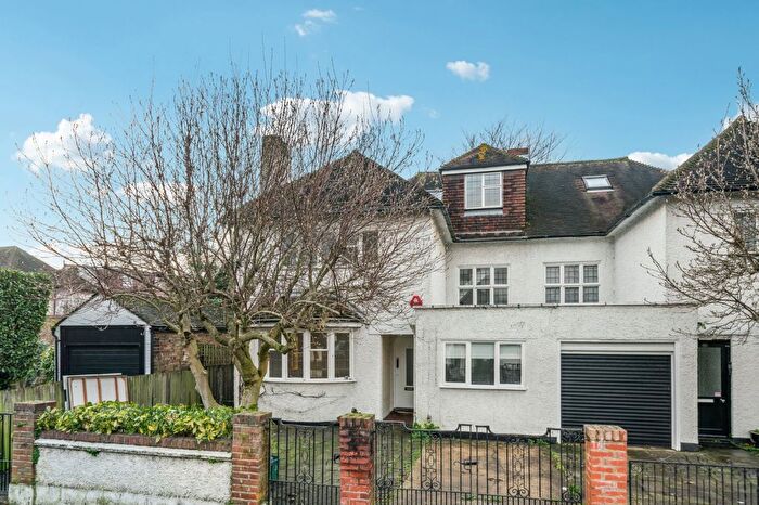 5 Bedroom Semi Detached House For Sale In Parke Road, Barnes, SW13