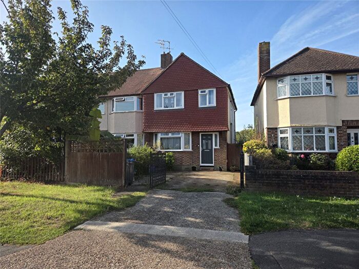 3 Bedroom End Terrace House For Sale In Clayton Road, Chessington, KT9