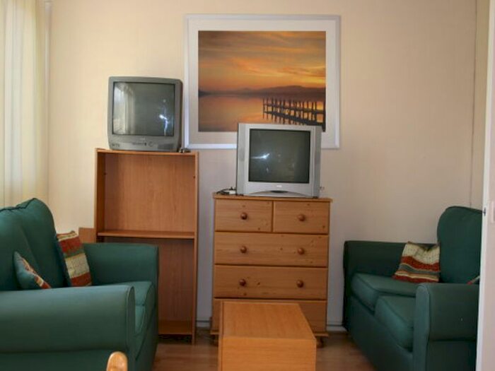 4 Bedroom Flat To Rent In Danebury Avenue, London, SW15