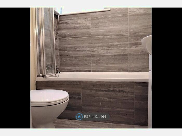 Studio To Rent In Willoughby Mews, London N17