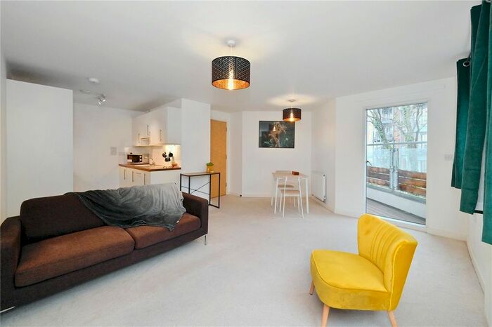 1 Bedroom Flat To Rent In Seren Park Gardens, Greenwich, SE3