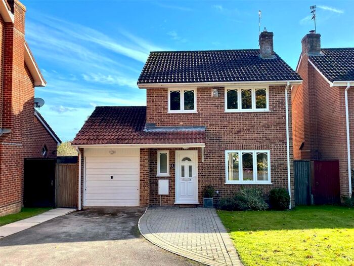 3 Bedroom Detached House To Rent In Foyle Road, Chandler's Ford, Eastleigh, Hampshire, SO53