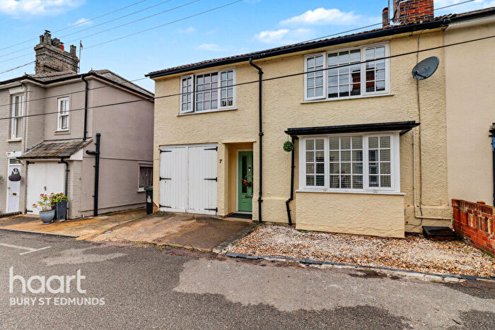 3 Bedroom Semi Detached House For Sale In Childer Road, Stowmarket, IP14