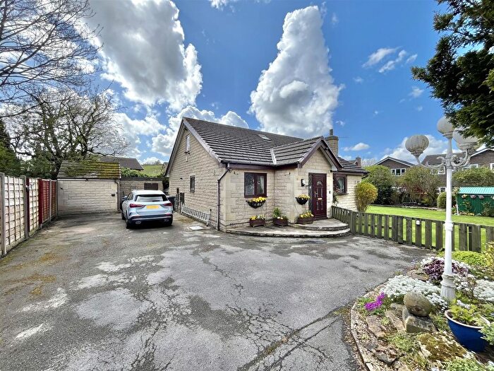 3 Bedroom Detached Bungalow For Sale In Thomas Street, Glossop, SK13