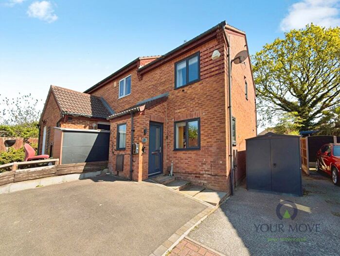2 Bedroom End Of Terrace House For Sale In Thistle Road, Ilkeston, Derbyshire, DE7