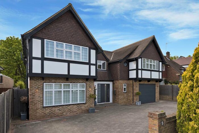 5 Bedroom Detached House To Rent In Cobham, KT11