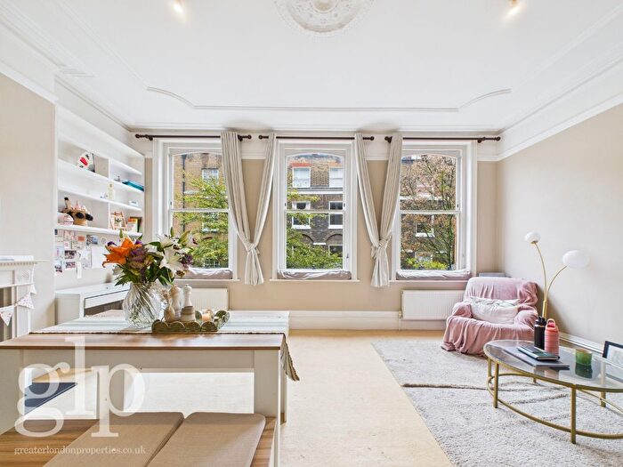 1 Bedroom Flat To Rent In Lambs Conduit Street, Bloomsbury, WC1N