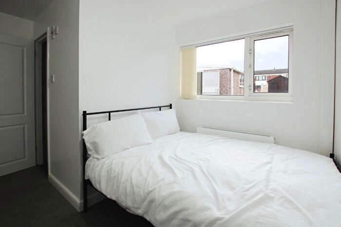 1 Bedroom End Of Terrace House To Rent In Newington Walk, Bolton, Greater Manchester, BL1