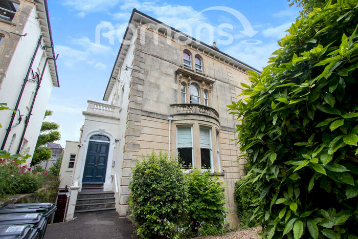 2 Bedroom Apartment To Rent In Chertsey Road, Bristol, BS6