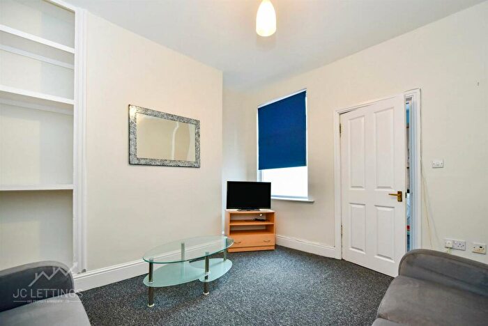 4 Bedroom Terraced House To Rent In Harefield Road, Sheffield, S11