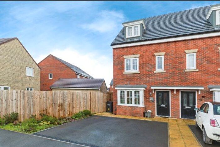 3 Bedroom Property To Rent In Twill Road, Leyland, PR26