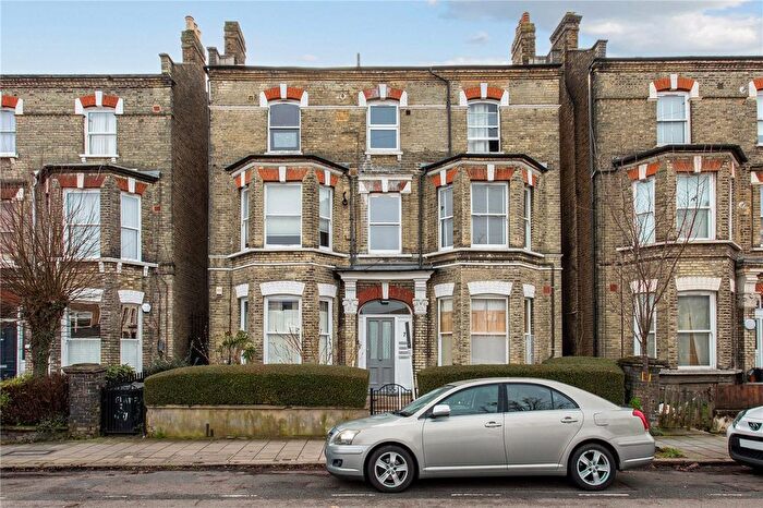 2 Bedroom Flat For Sale In Lambert Road, London, SW2