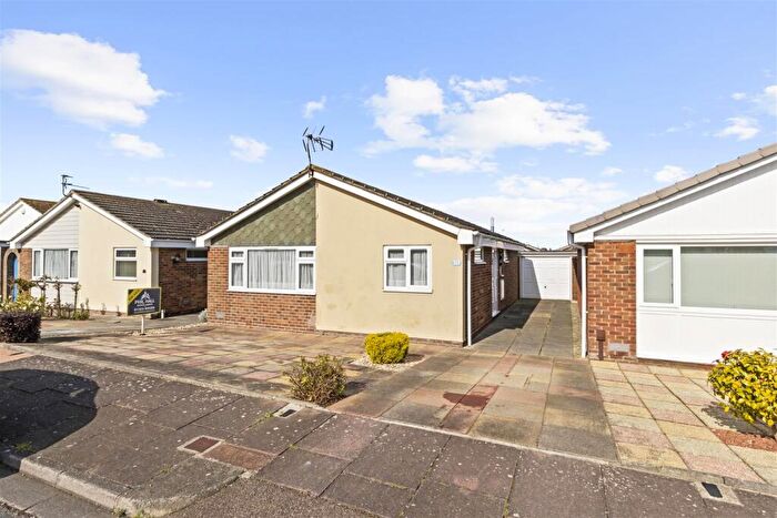 2 Bedroom Detached Bungalow For Sale In Middleton Drive, Eastbourne, BN23