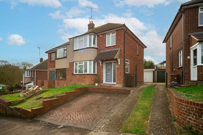 3 Bedroom Semi Detached House For Sale In Concord Avenue, Chatham, ME5