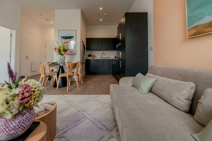 1 Bedroom Apartment To Rent In Brook Street, Chelmsford, CM1