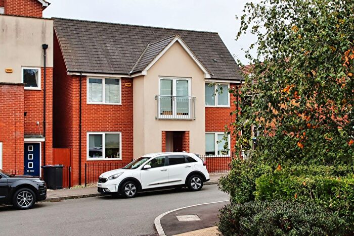 3 Bedroom Detached House For Sale In Sinatra Drive, Oxley Park, Milton Keynes, Buckinghamshire, MK4