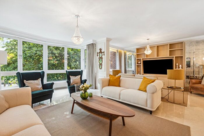 3 Bedroom Flat To Rent In Castleacre, Hyde Park Crescent, W2
