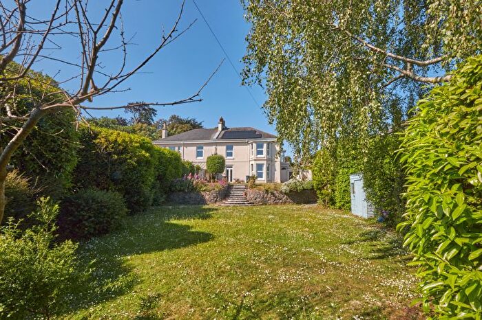 5 Bedroom Semi-Detached House For Sale In Dawlish Road, Teignmouth, TQ14