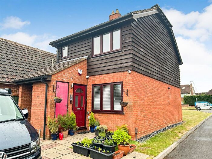 1 Bedroom Flat For Sale In Larks Ridge, Watford Road, St. Albans, AL2