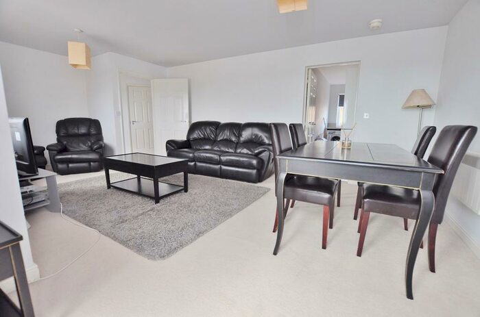 2 Bedroom Apartment To Rent In Knightsbridge Court, Gosforth, Newcastle Upon Tyne, NE3